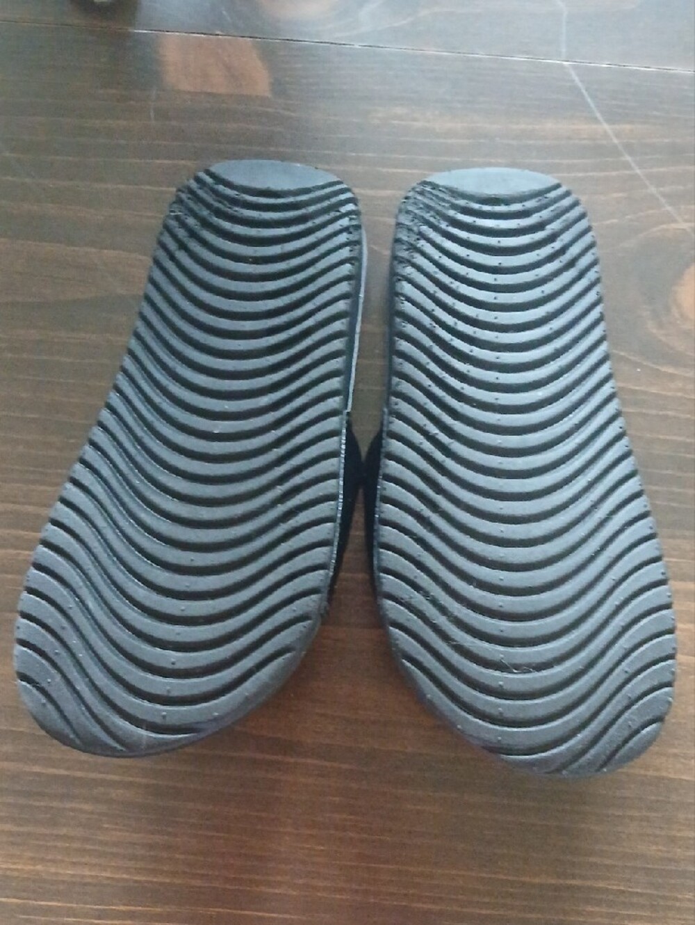 Nike Black Slide Sandals with Neon Green Logo - Picture 6 of 8
